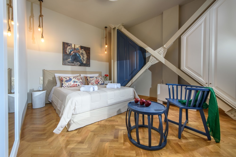 Candia Suites And Rooms 13/49