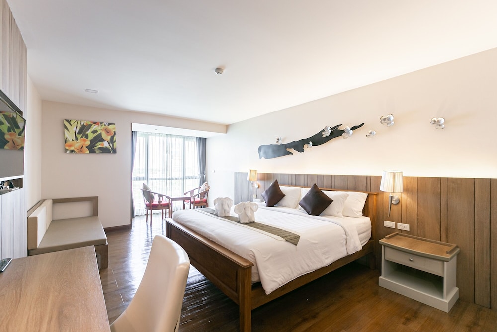 Grand Ratchapruek Hotel 24/70