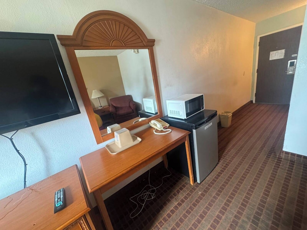 Express Inn Suites 45/58