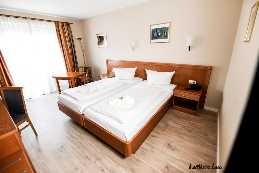 Hotel Blutenburg 15/50