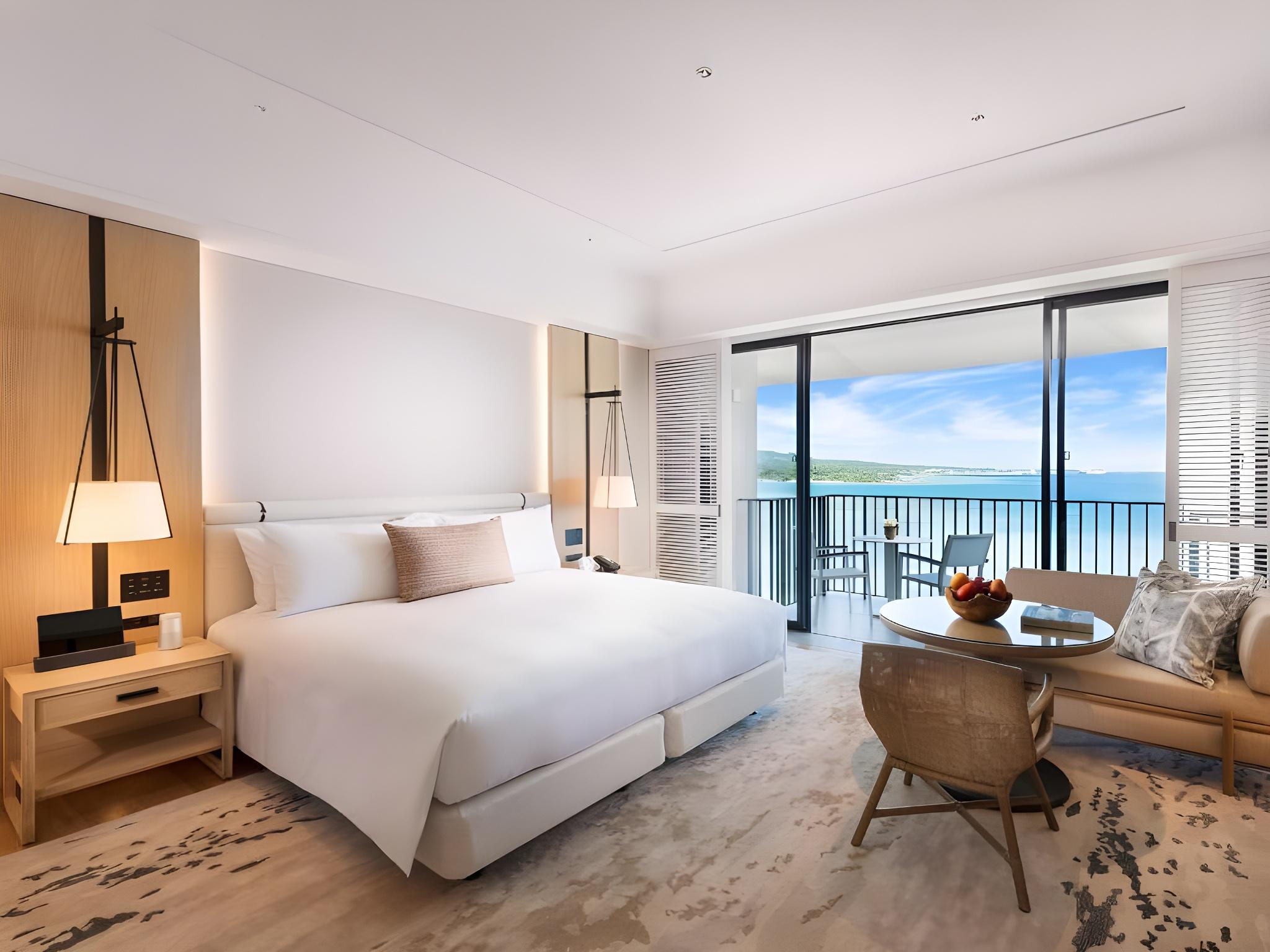 Premier, Ocean Front