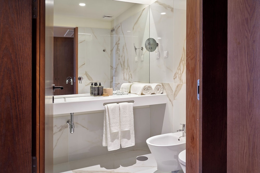 The Vinea Collection Hotel 43/45
