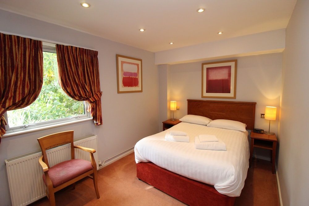 Standard, Double Bed, The Conningbrook Hotel 2/10