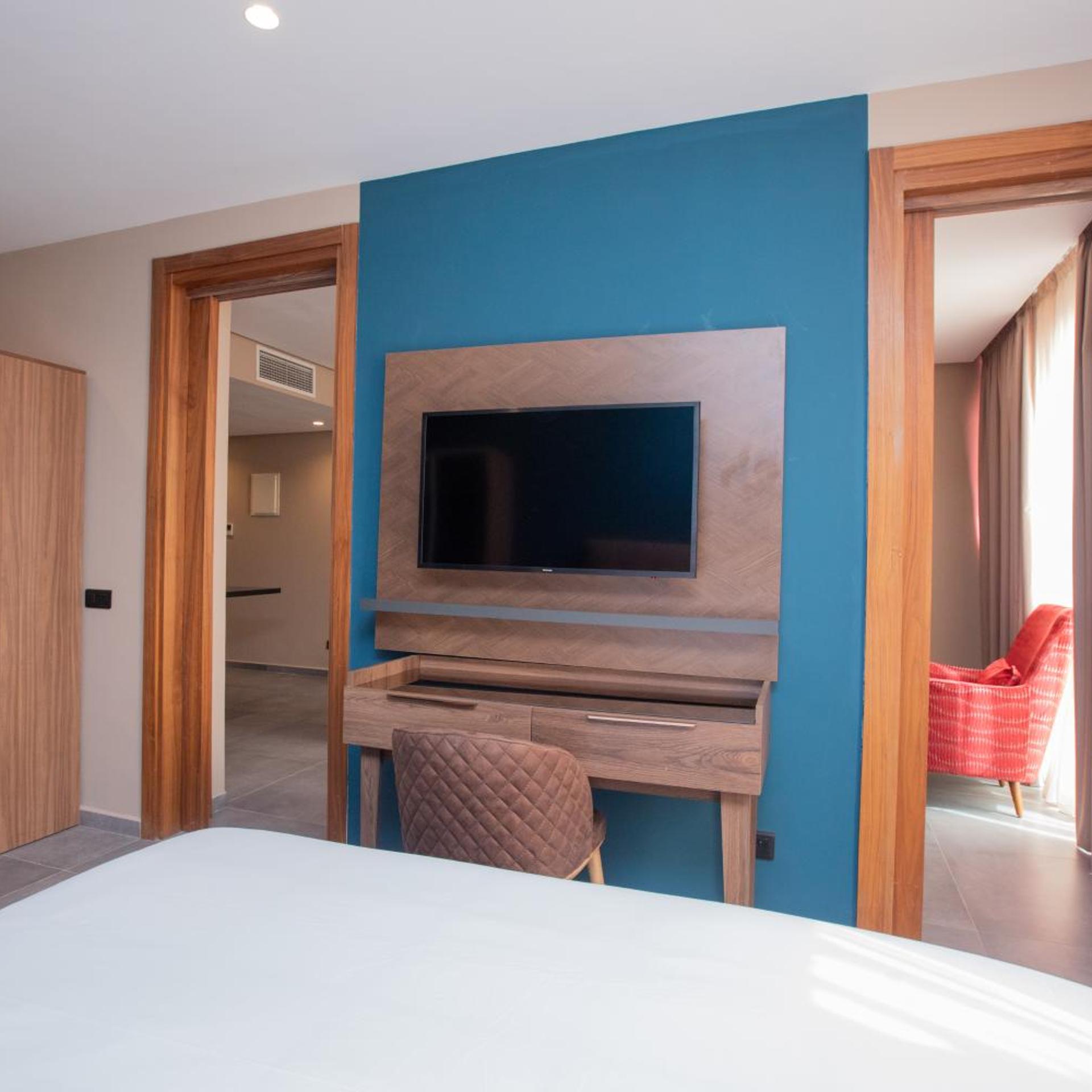 PRESIDENTIAL, SUITE