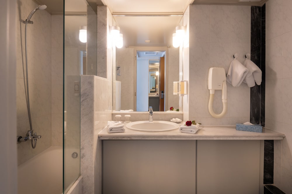 Aquila Porto Rethymno 25/73