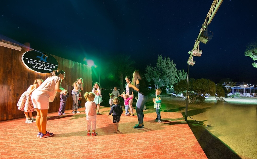 Grand Sahin s Gumuldur Resort 75/82