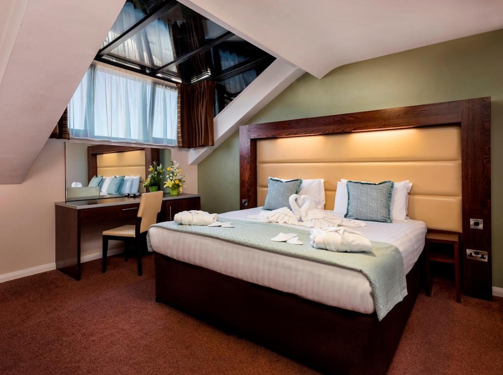 Treacys Hotel Enniscorthy 11/63