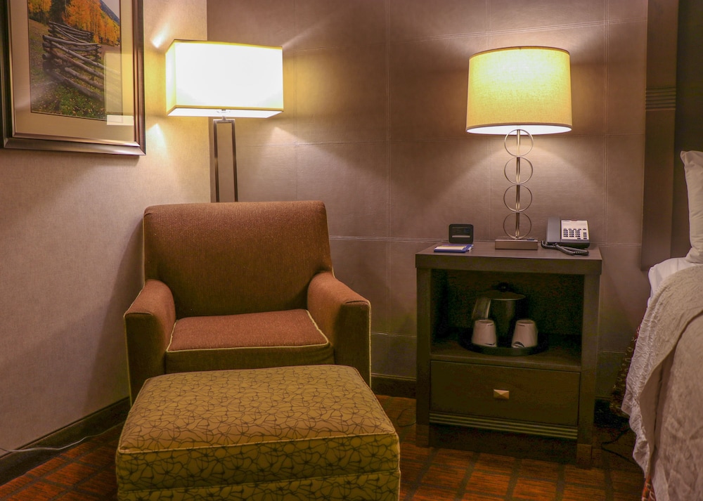 Hampton Inn Durango Co 37/64