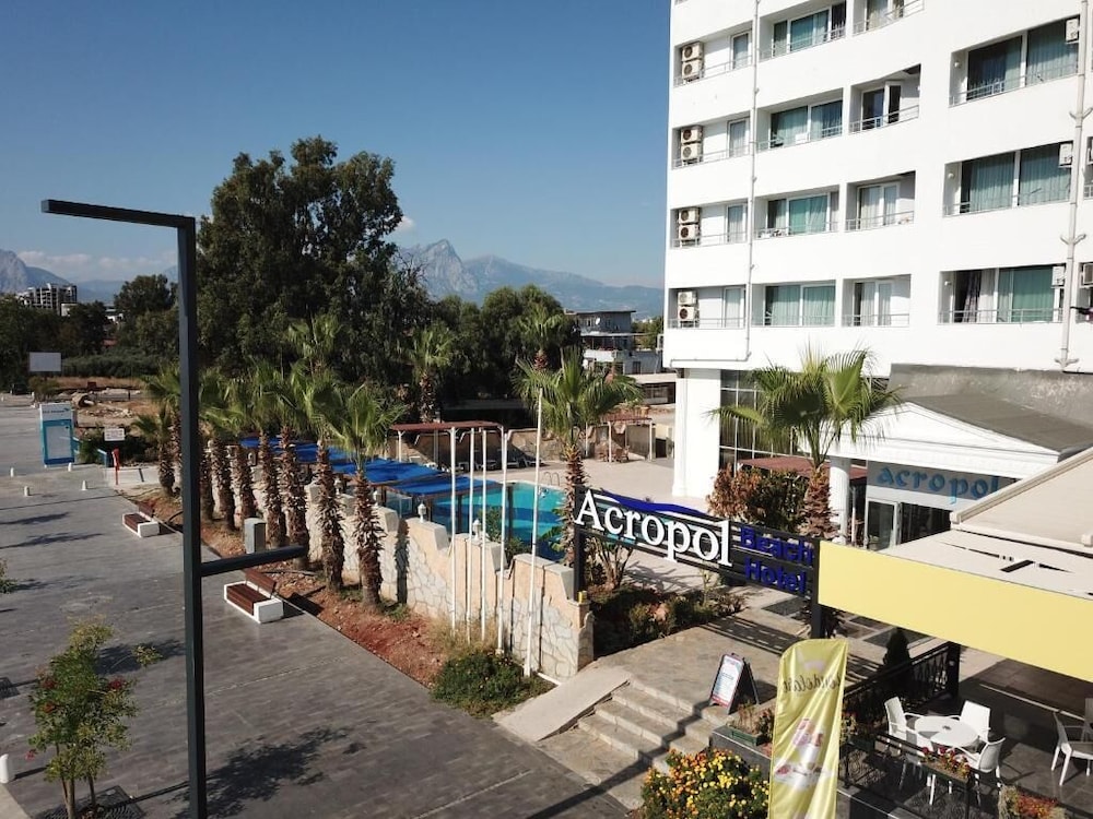 Acropol Beach Hotel 36/44