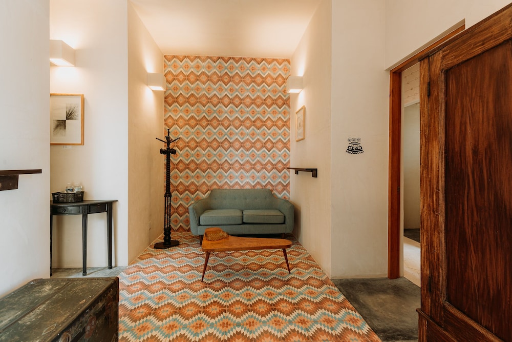 Hotel Waye 36/51