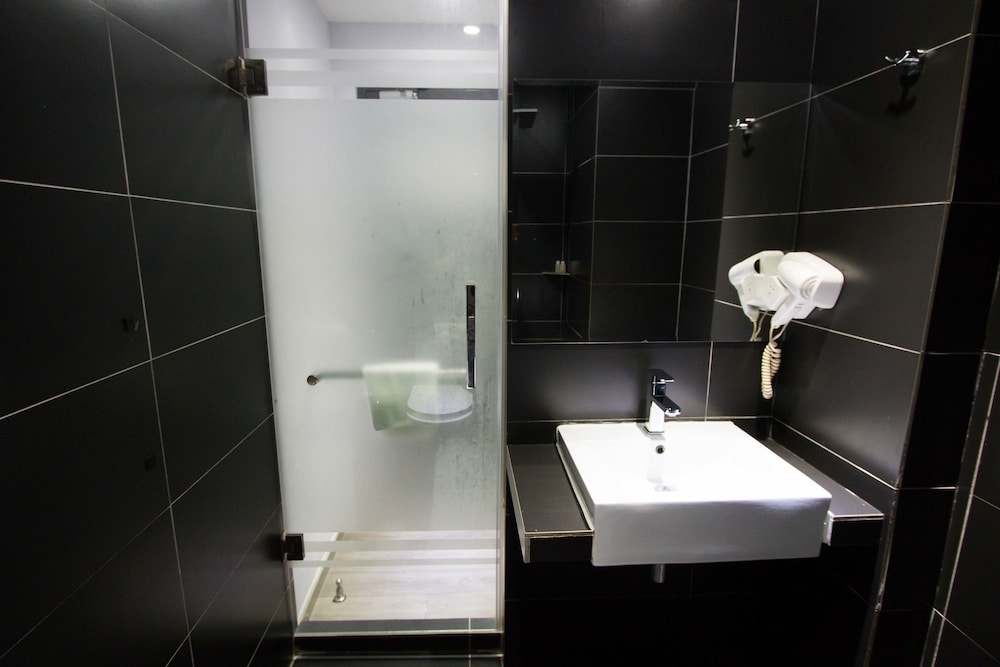 Hotel 99 - Pusat Bandar Puchong 40/48