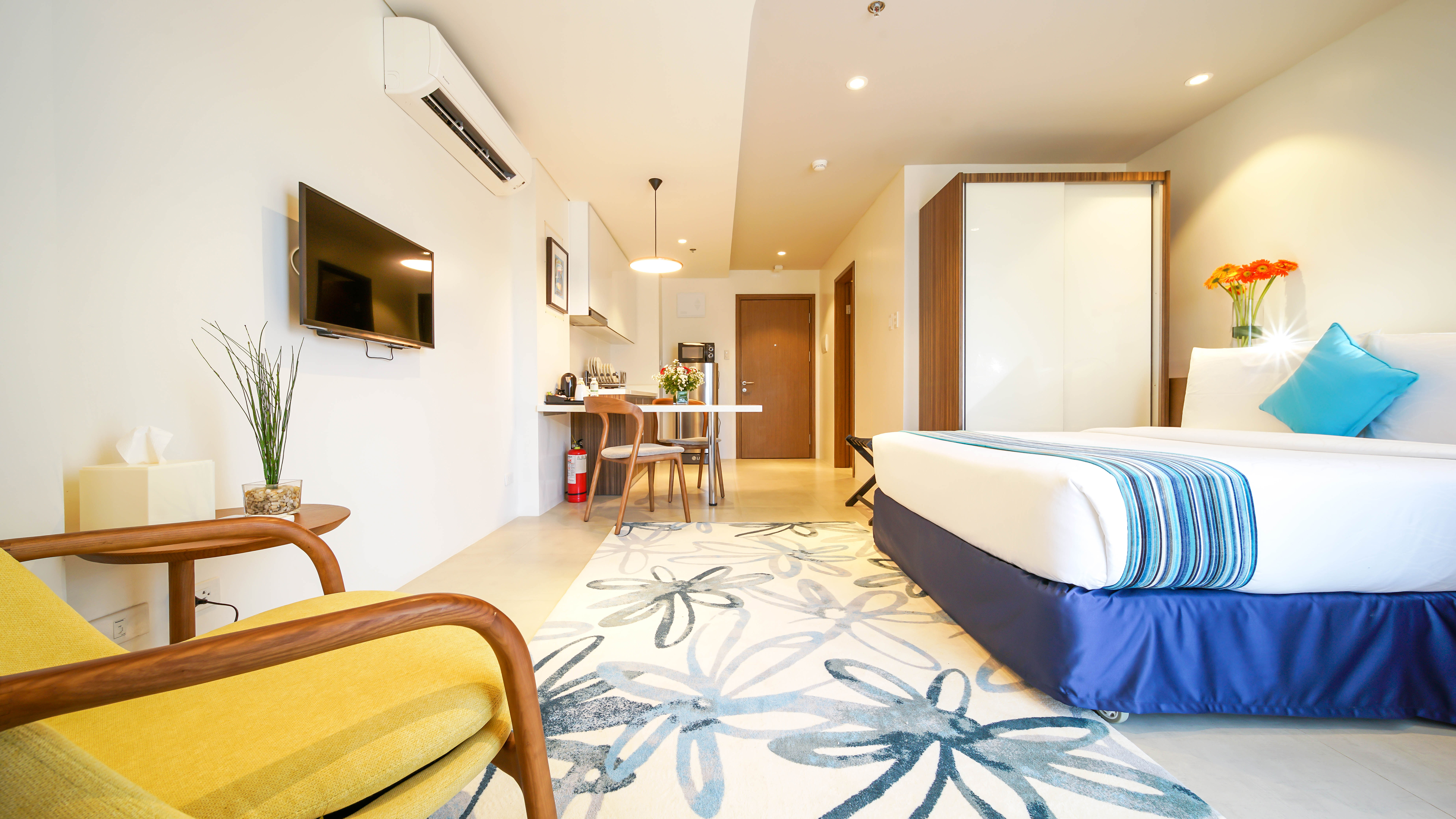 Room at Tambuli Seaside Resort and Spa, LAPU-LAPU