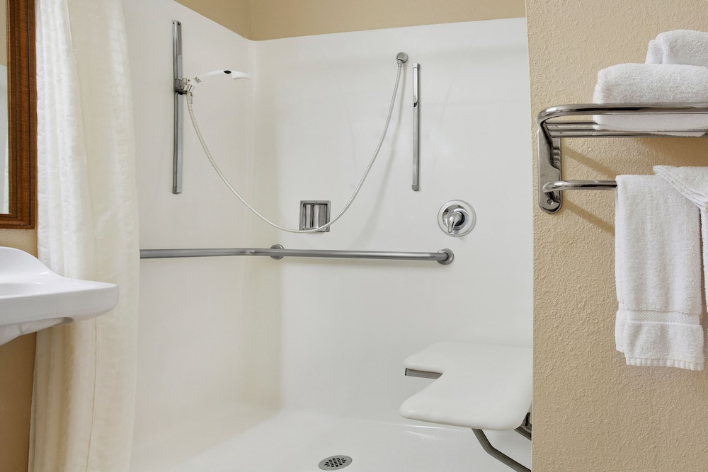 Days Inn by Wyndham Carlsbad 20/45