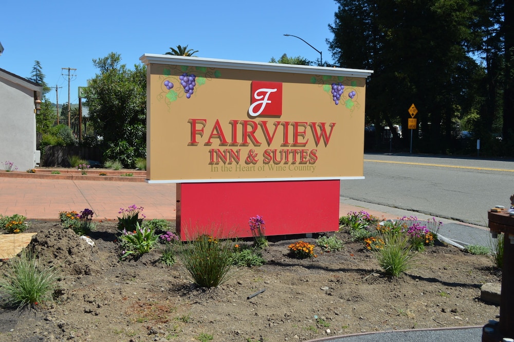 Fairview Inn And Suites Healdsburg 2/65