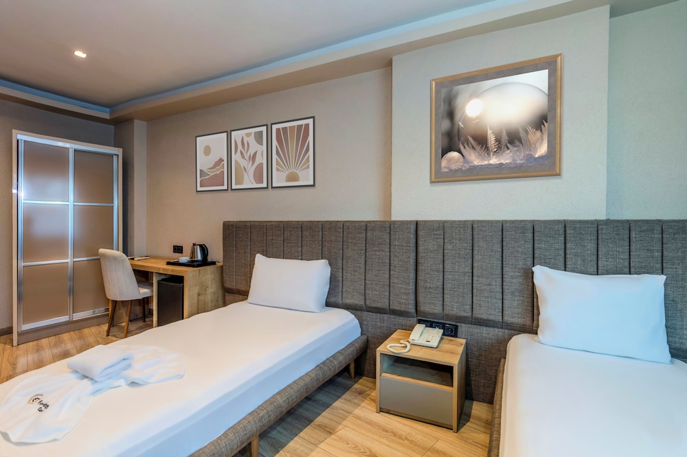 Evim Hotel 16/50