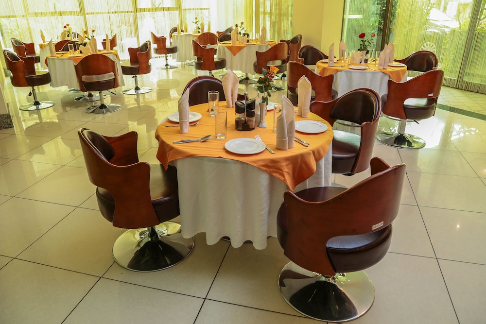 Empire Addis International Hotel 29/39