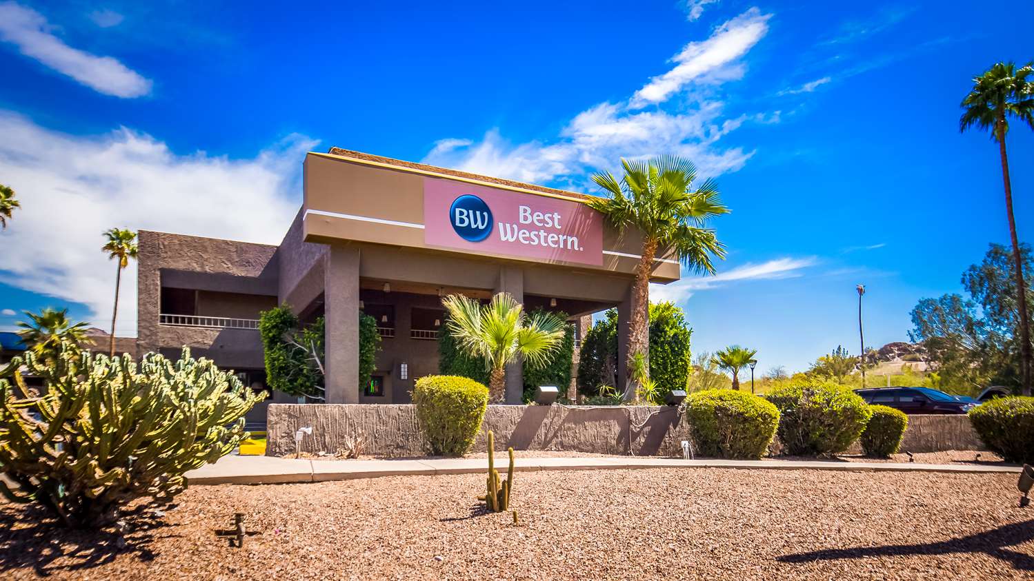 SureStay InnSuites Phoenix Hotel & Suites by Best Western 7/7