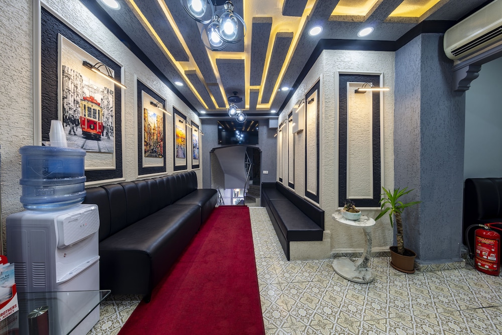 Istanbul Palace Hotel 31/40