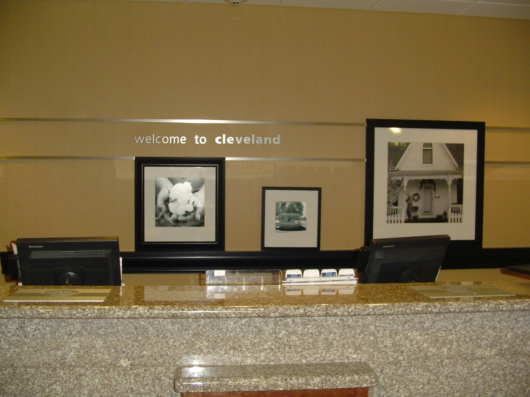 Hampton Inn Cleveland 6/35