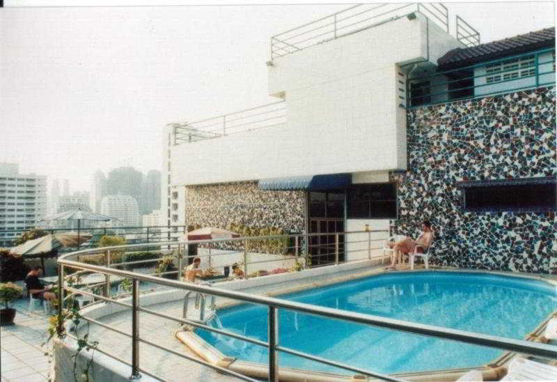 Bangkok Loft at Nana station 17/23