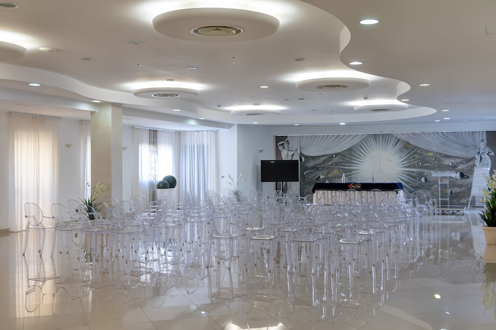 Grand Hotel Sofia 12/69
