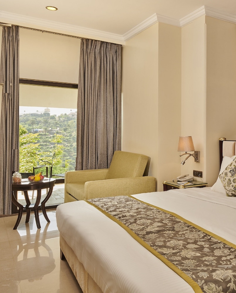Sterling Mount Abu 14/50