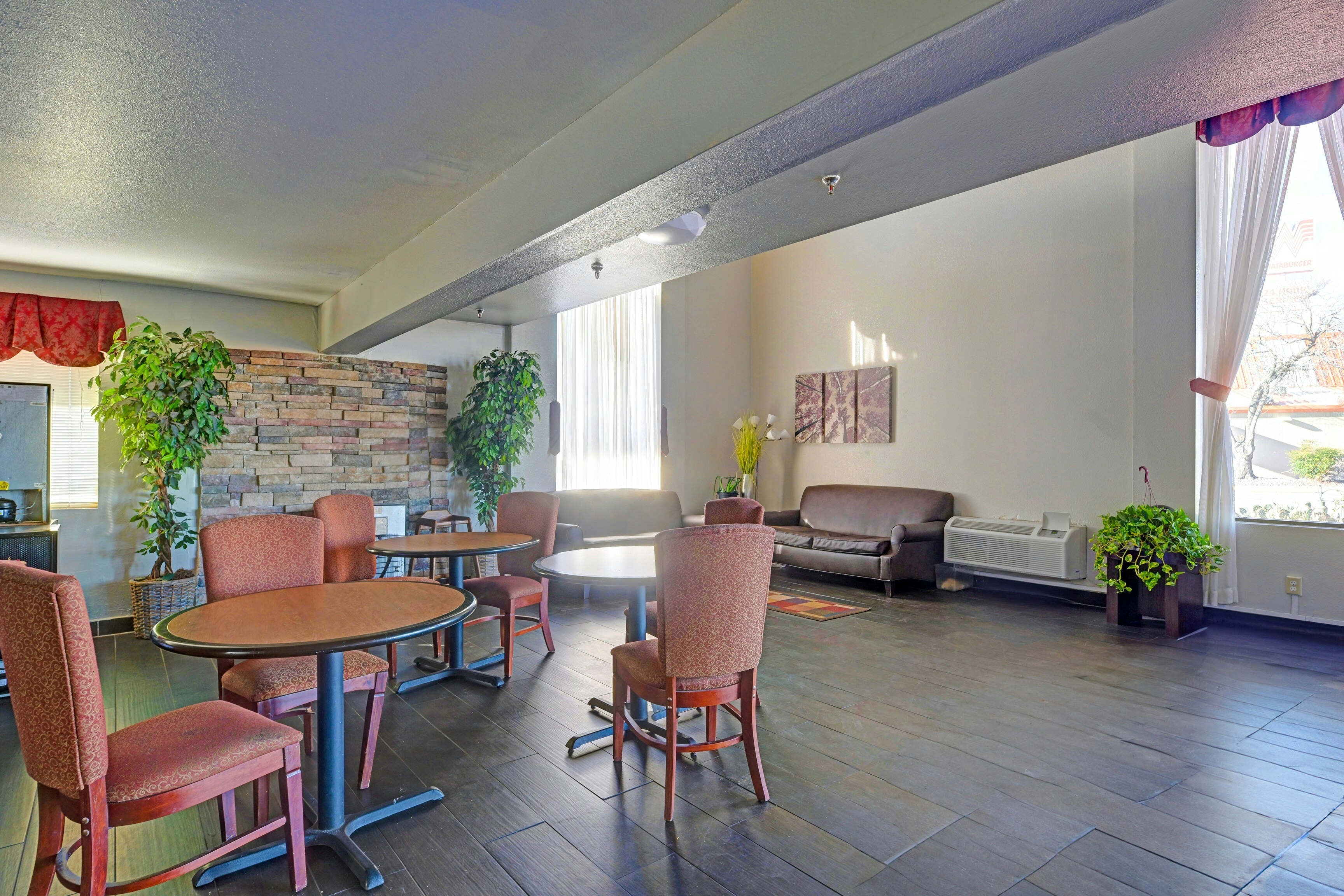 Travelers inn by OYO Wichita Falls 38/54