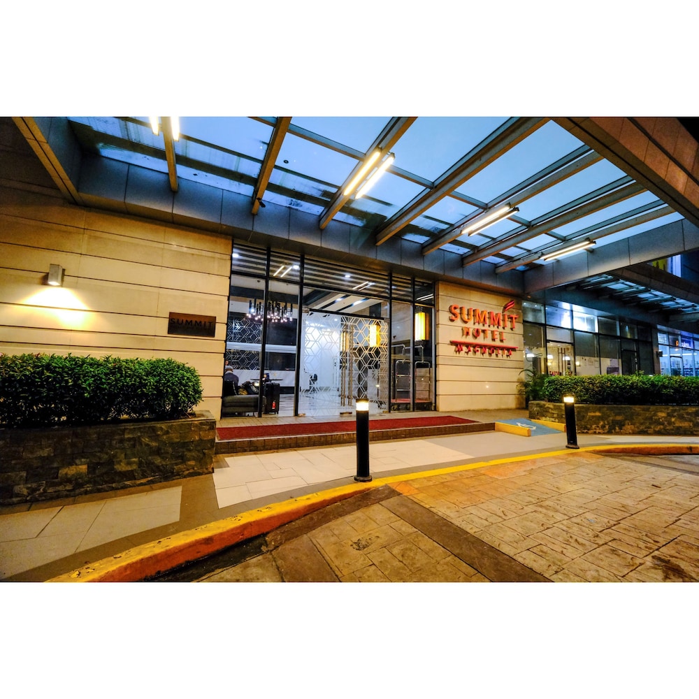 Summit Hotel Magnolia 62/70