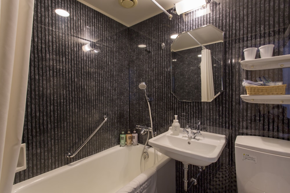 Hotel Monterey Ginza 23/32