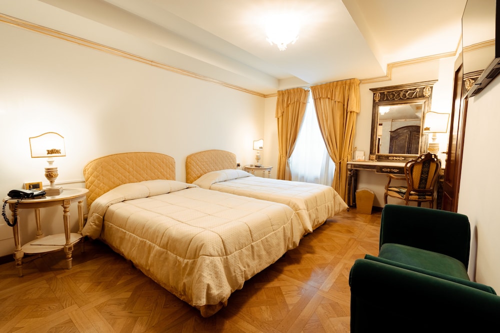 Palazzo Alexander 18/71