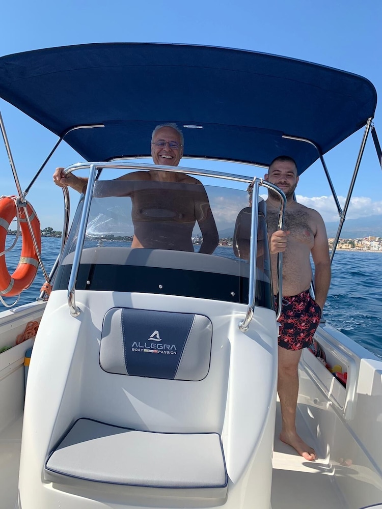 Marty Luxury B and B 38/50