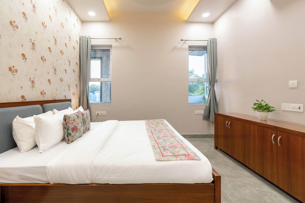 ELIVAAS Jamun Farm 2 BHK Villa with Pool 12/52