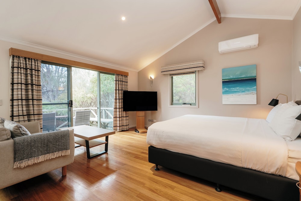 Freycinet Lodge 8/50