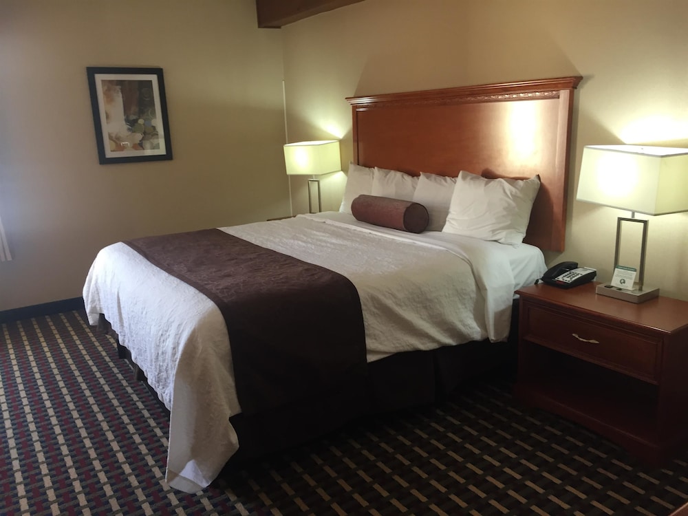 Best Western Fort Washington Inn 19/69