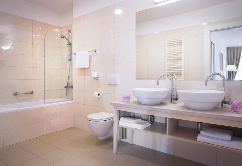 شقة بسرير كينج بإطلالة على البحر بغرفة نوم واحدة، REMISENS VILLA BELVEDERE 2/2
