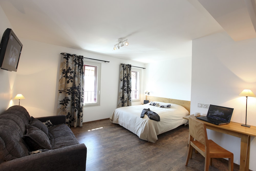 Logis Hotel Le Nouvel 4/25