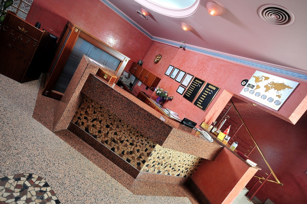 Class Hotel 9/50