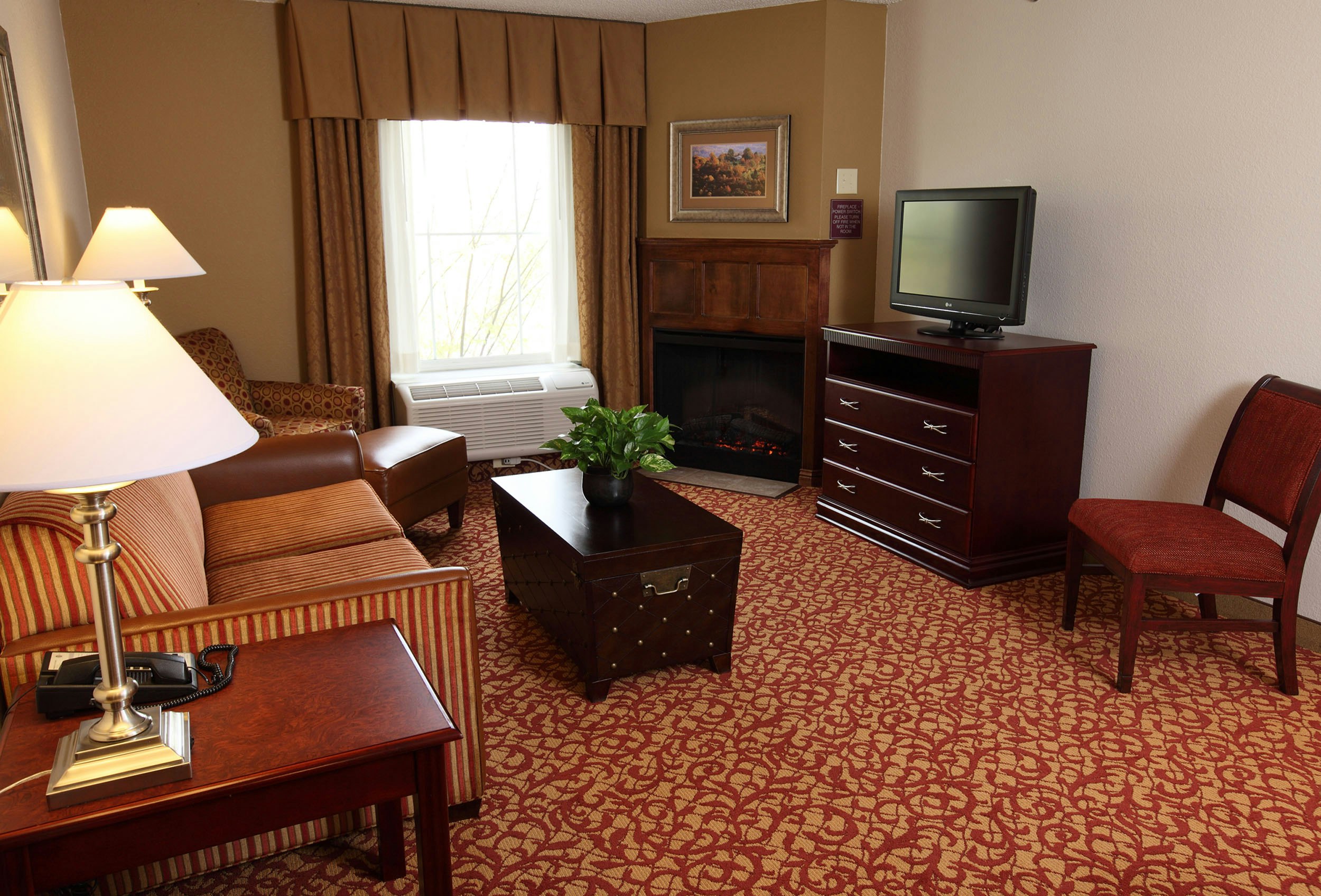 Hampton Inn & Suites Charlottesville-At the University 23/50