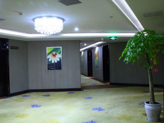 Weihua InternationaI Hotel 10/30