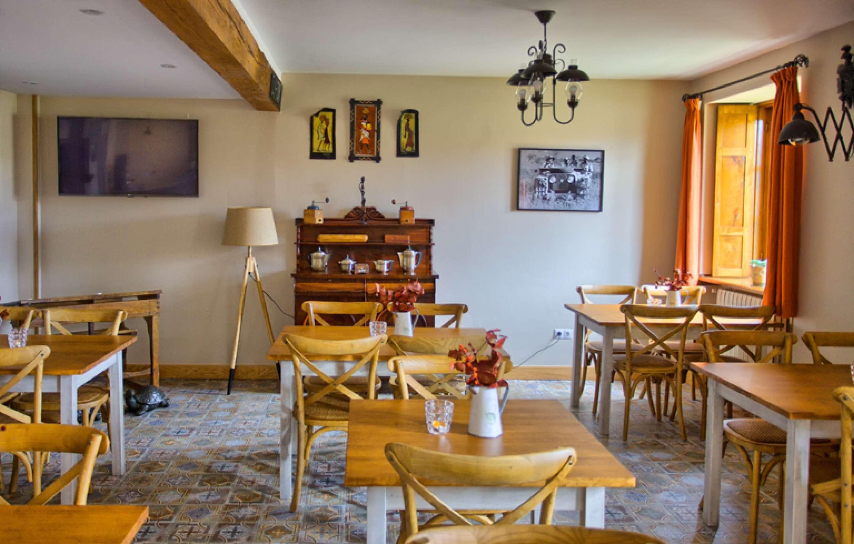 Hotel Colonial de Santillana 52/58