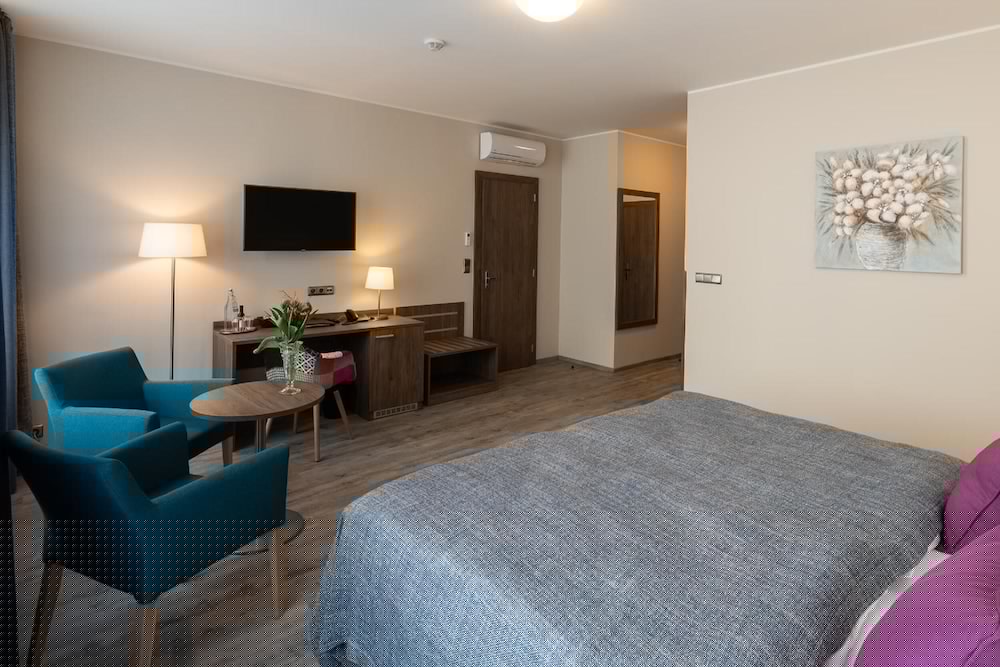 Melantrich Sivek Hotels 12/46
