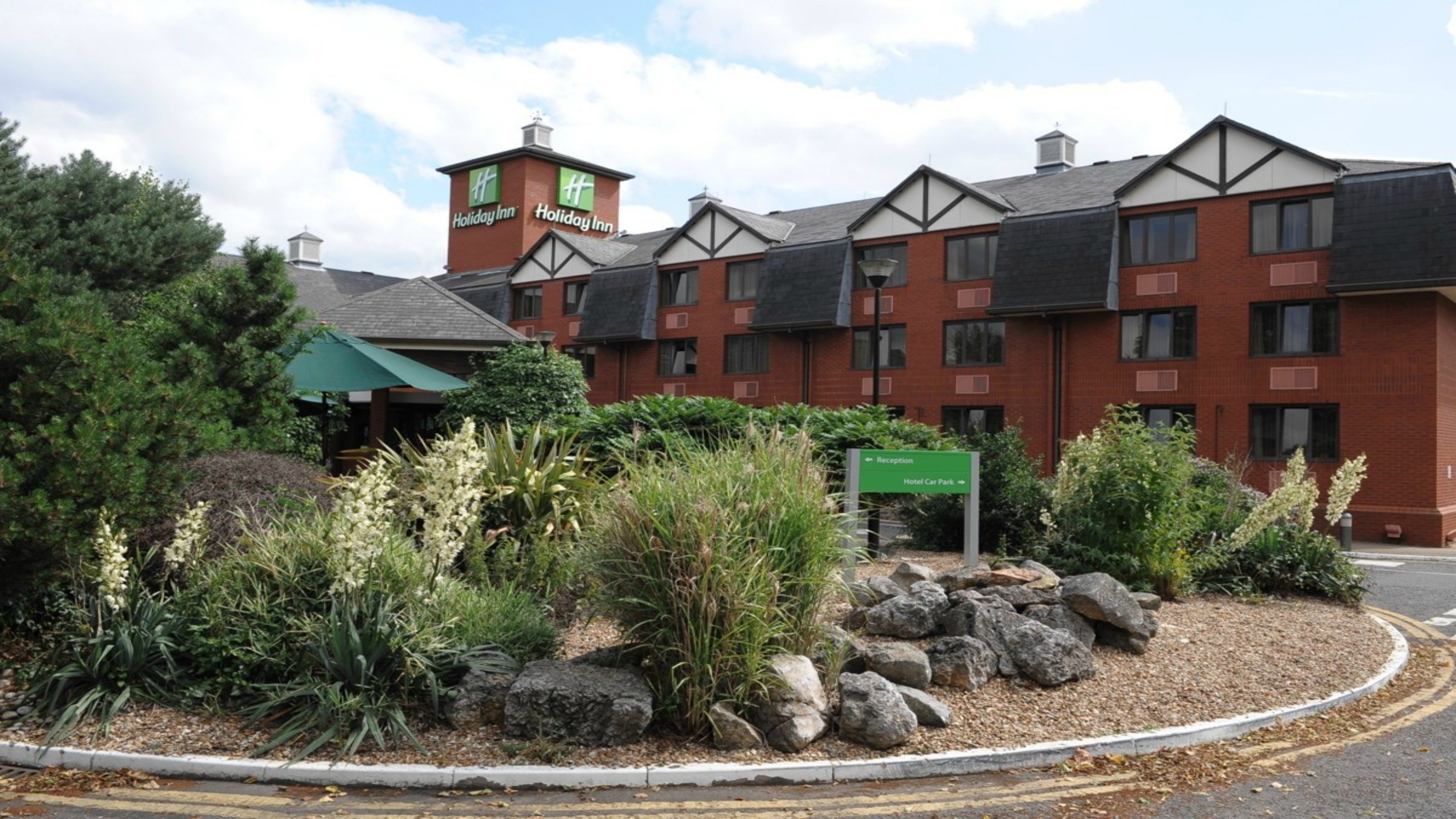 HOLIDAY INN NORTHAMPTON 2/50