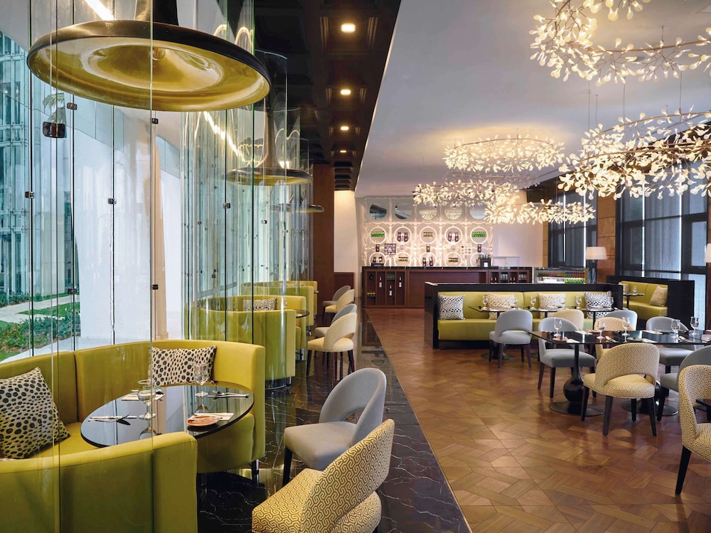 Movenpick Hotel & Convention Centre KLIA 43/63
