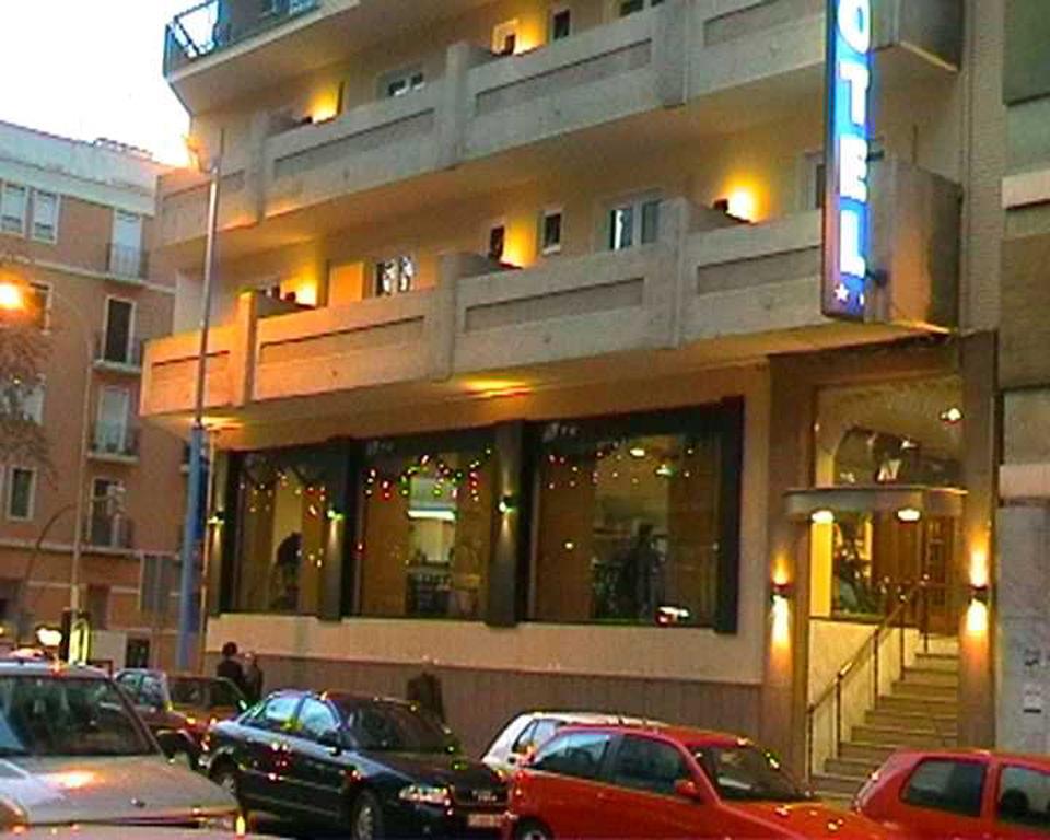 Hotel Vernisa 1/26