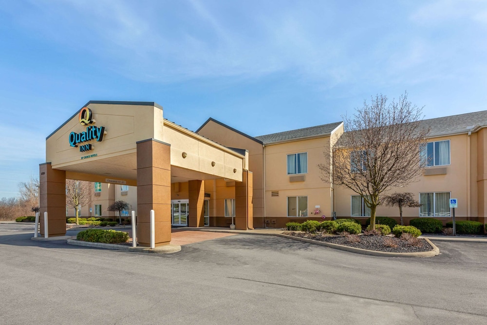 Quality Inn and Suites Sandusky 36/40