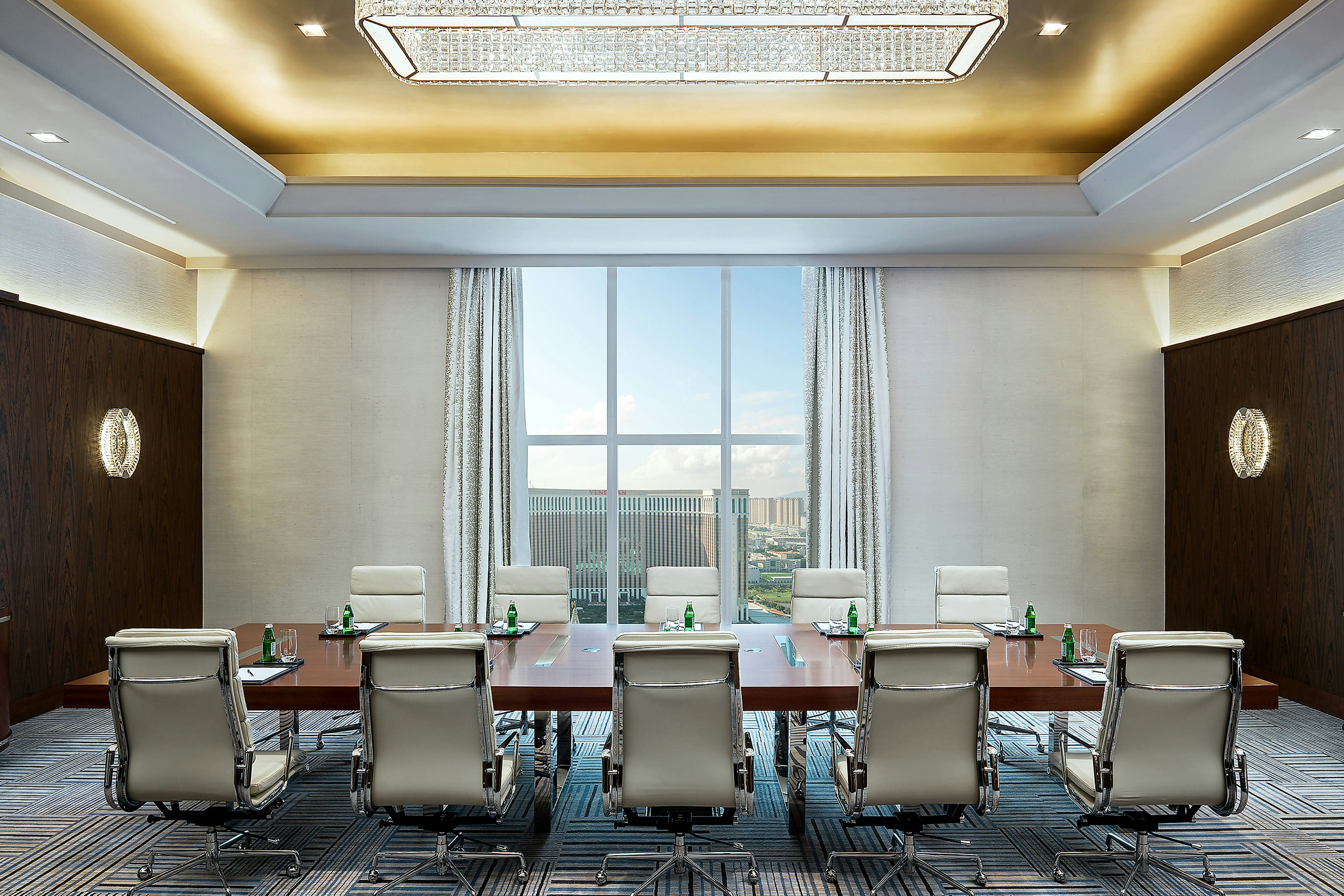 The St Regis Macao Cotai Central 32/48