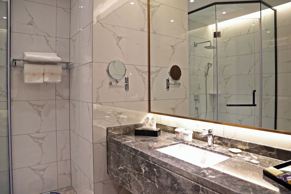 Guangdong Yingbin Hotel 43/49