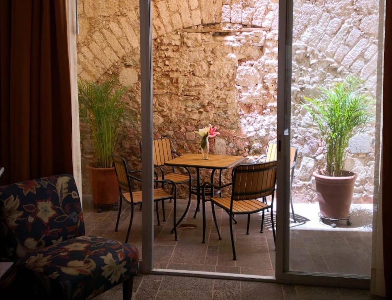 Hotel Casa Faroles 42/56