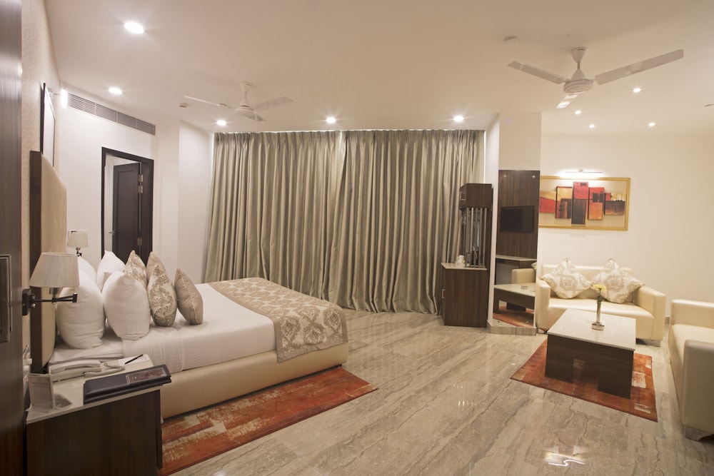 Shanti Palace 32/71
