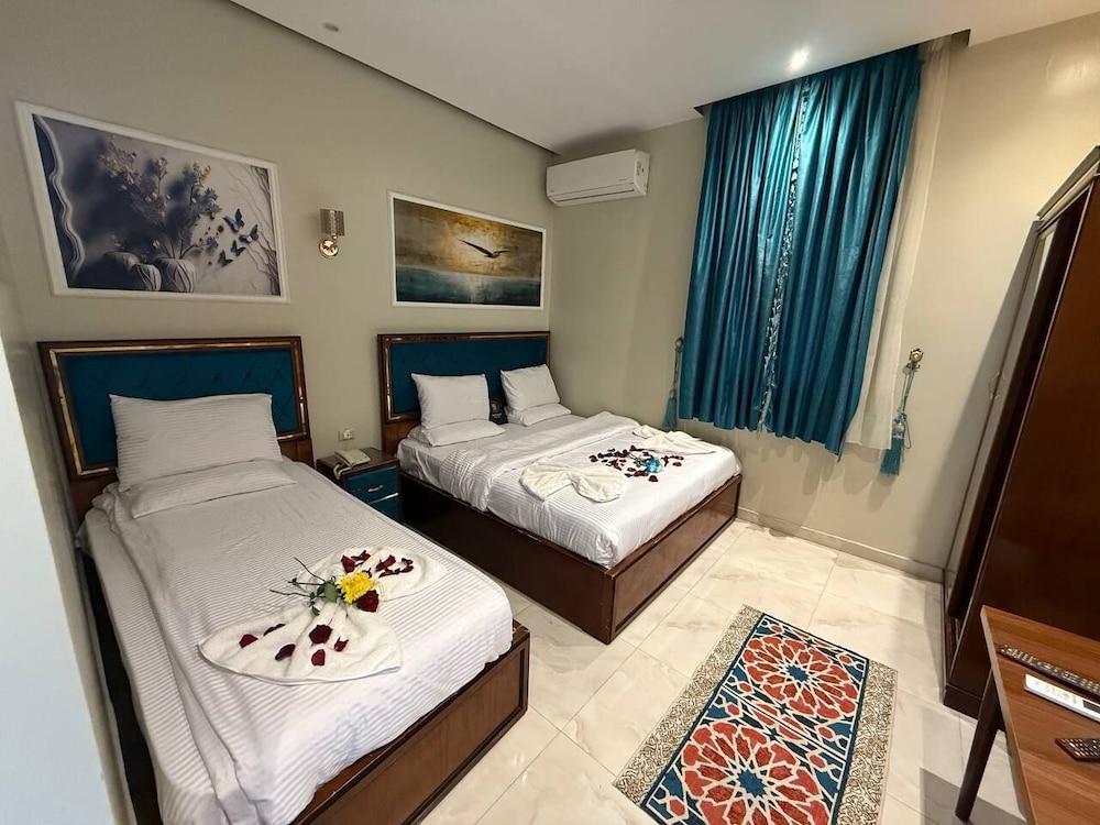Golden Palace Hotel 13/49